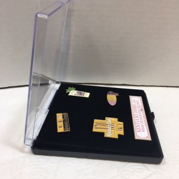 Kentucky Derby 124 WHAS CRUSADE FOR CHILDREN Collector 5 Pin Set 1998 - Picture 4 of 13